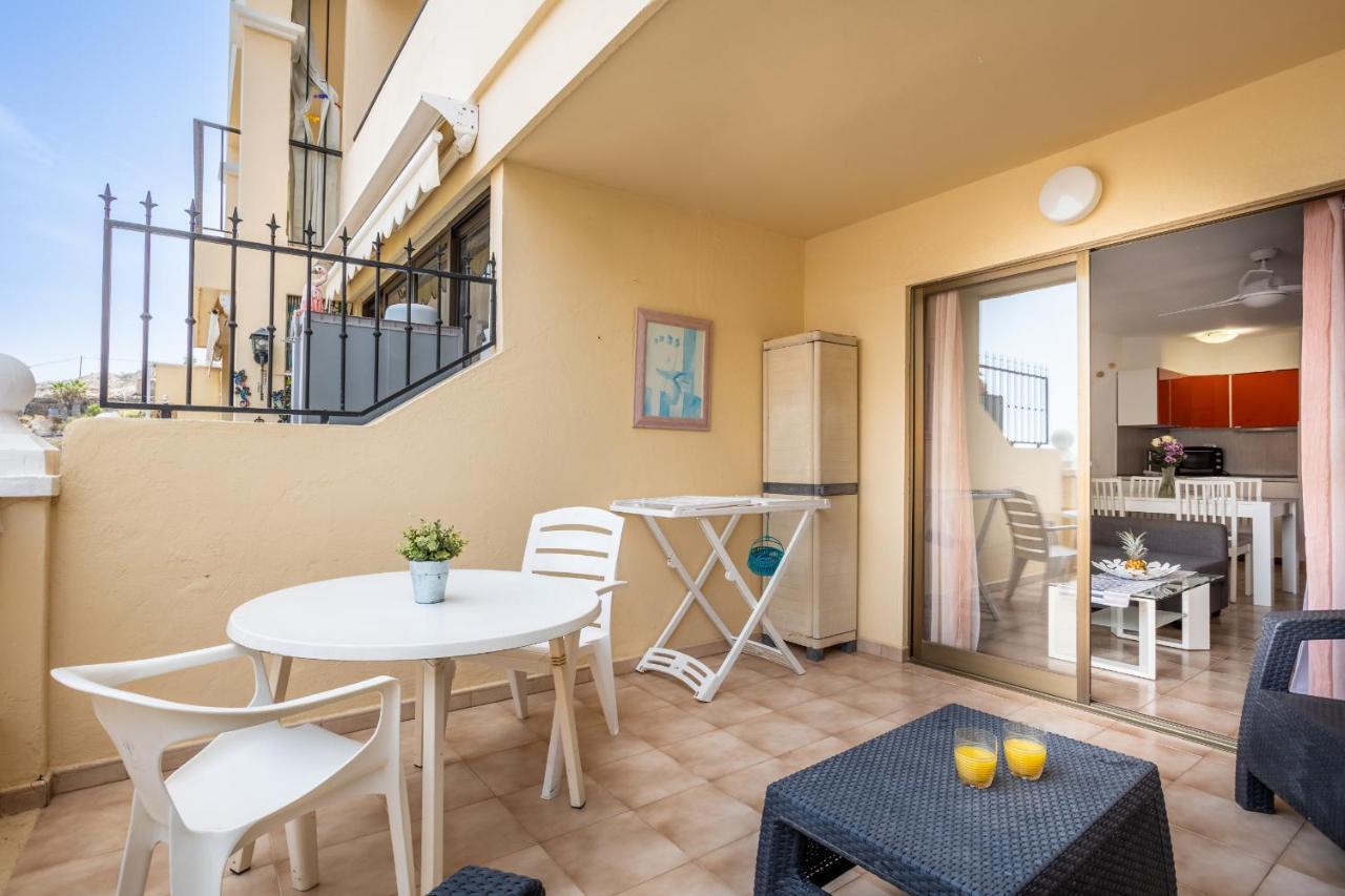 Castle Harbour Phoebe'S Flat Los Cristianos By Lovetenerife Exterior photo